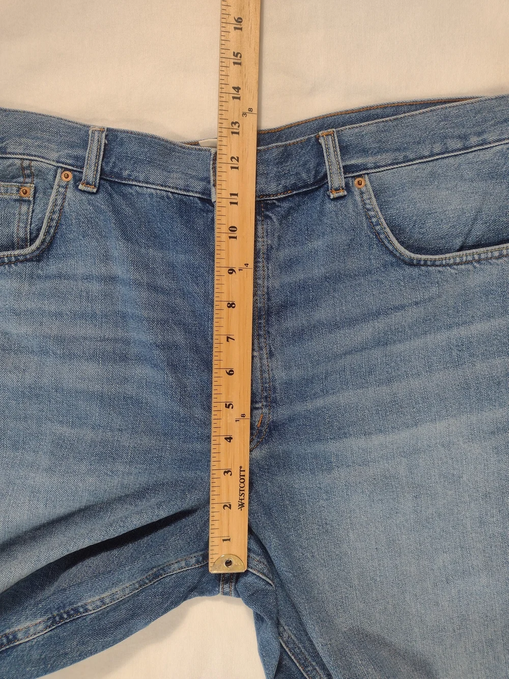 Madewell Button Long Fly Baggy Cuffed Jean Shorts Mifflin Wash Size 33